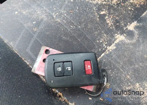 2018 Toyota Tacoma Trd Off Road z USA, uszkodzony, nr VIN 5TFSZ5AN9JX161137